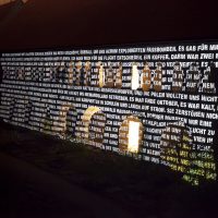 Refugium, Lichtprojektion Kreuzgang Dom, Lichtungen Hildesheim, 2015, Foto: Sara Förster