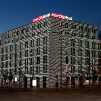 Lichtprojektion, 25 Jahre Friedliche Revolution, InterCity Hotel Leipzig, 2014 
Foto: Sigrid Sandmann